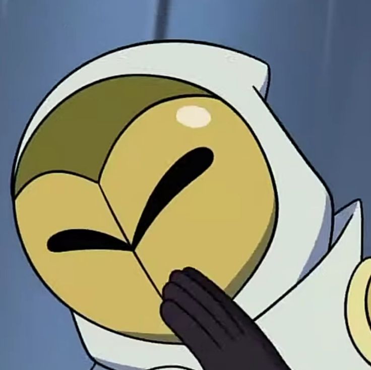 Image of the charecter the golden guard from the owl house